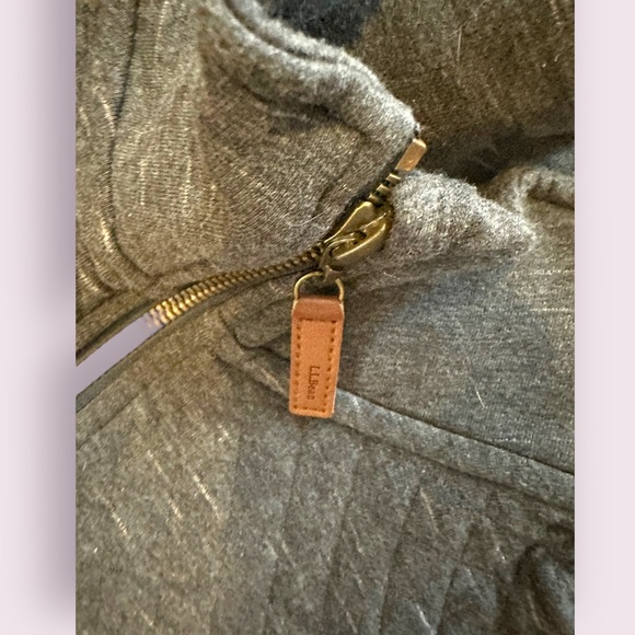 EUC L.L. Bean Gray Size 1X sweatshirt with leather pull quarter zip - Picture 3 of 5